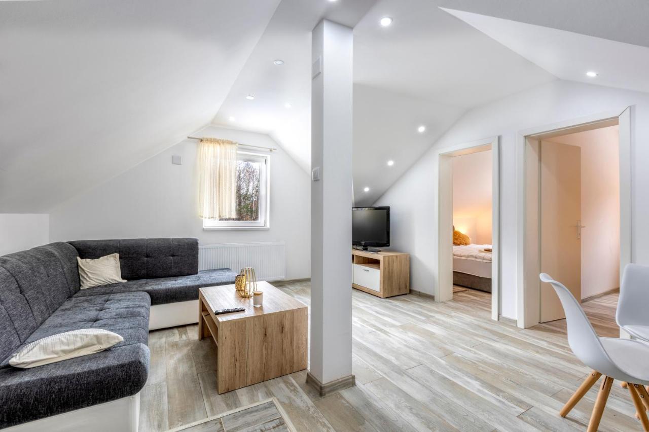 Apartman Vedro Polje Gospić エクステリア 写真