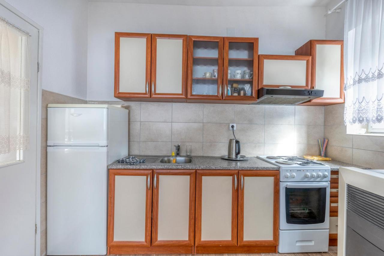 Apartman Vedro Polje Gospić エクステリア 写真