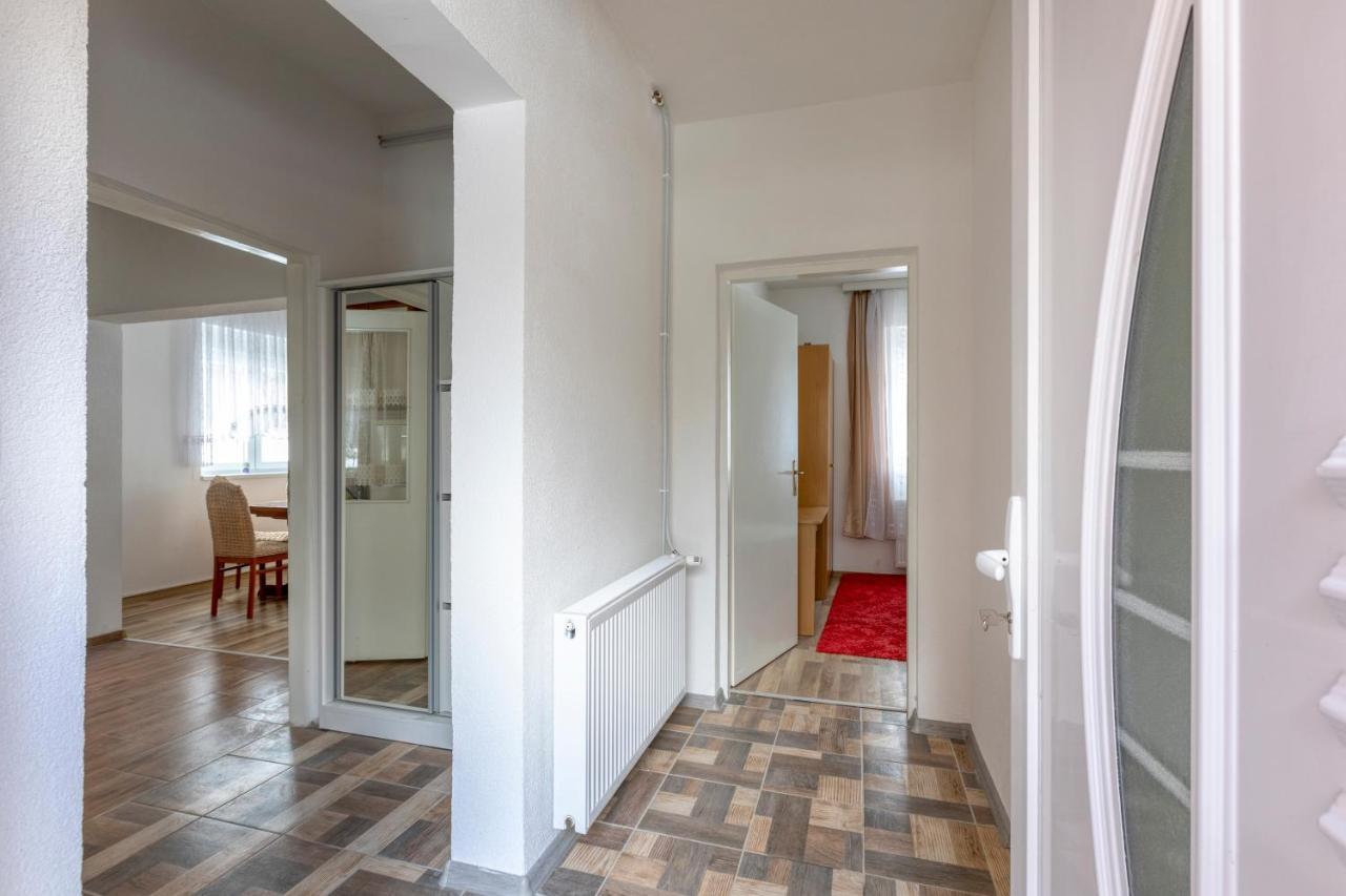 Apartman Vedro Polje Gospić エクステリア 写真